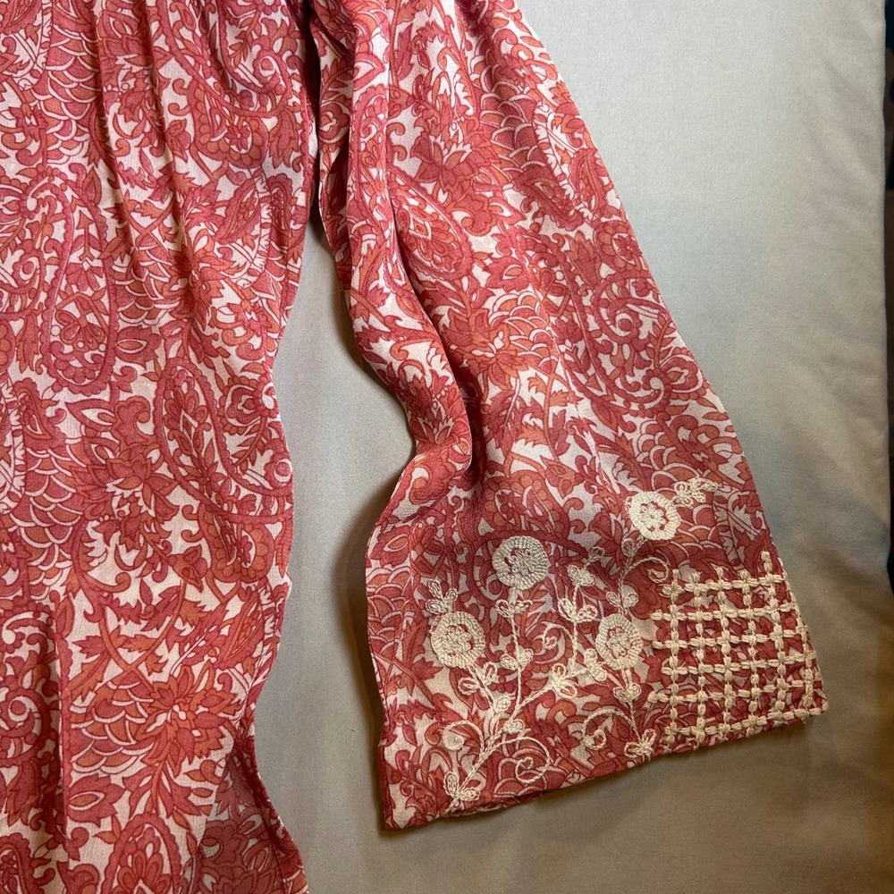 Chicos Tunic Blouse Coral Paisley Embroidered V-Neck Rayon Top Womens Size 3 XL - Picture 7 of 8